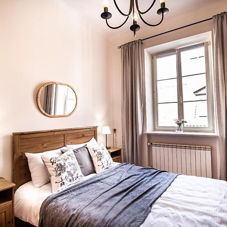 Swietojanska Old Town Apartment Varşovia Exterior foto